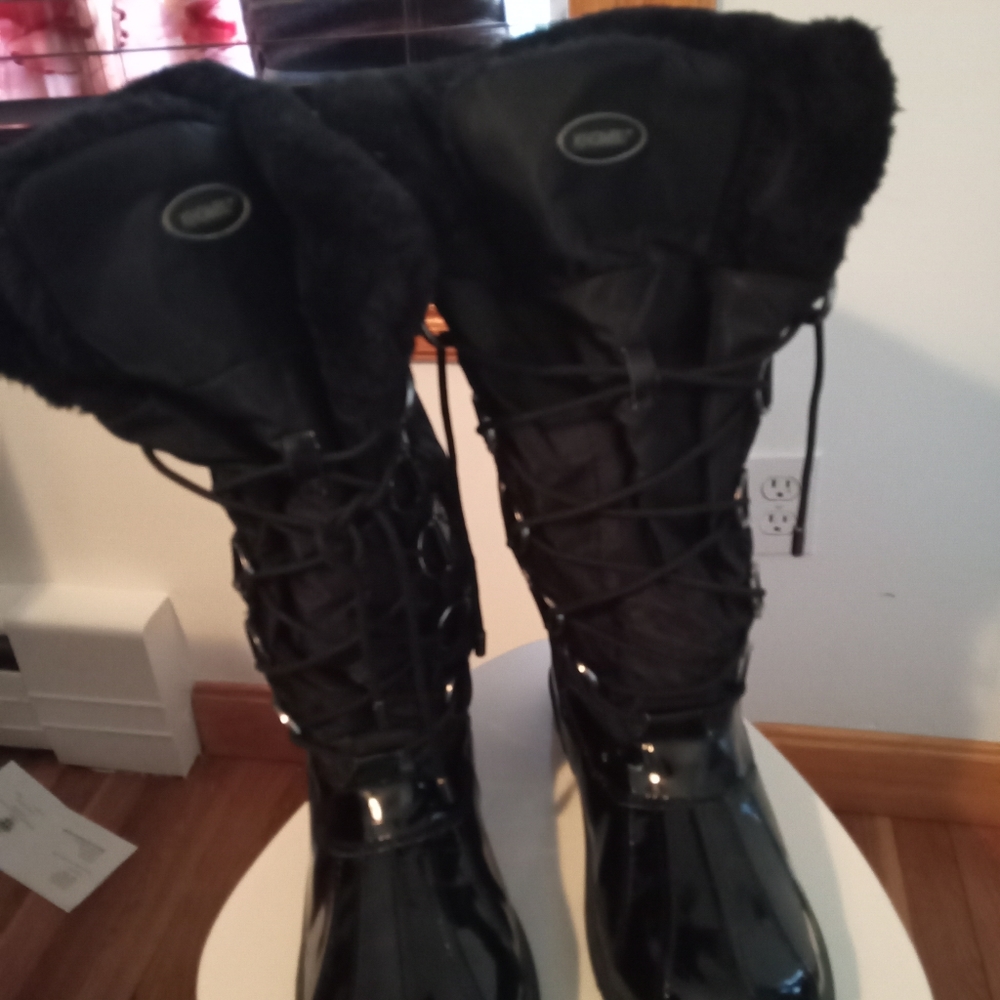 Winter boots
